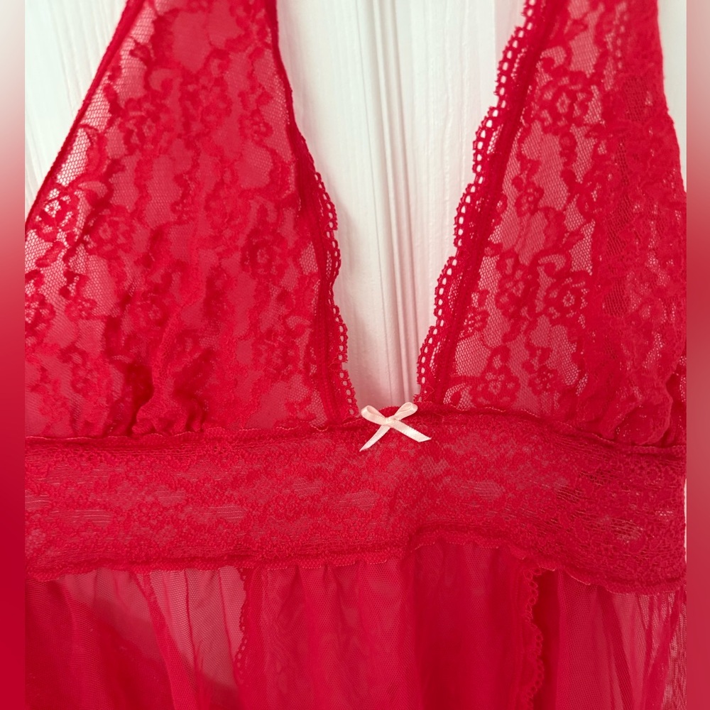 Victoria’s Secret red lace halter top size large